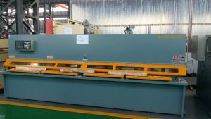 Машина гильотины Yawei металла