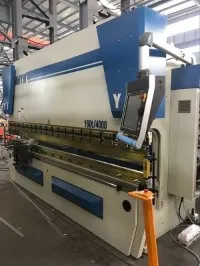 6-осевой листогибочный пресс с ЧПУ 4M